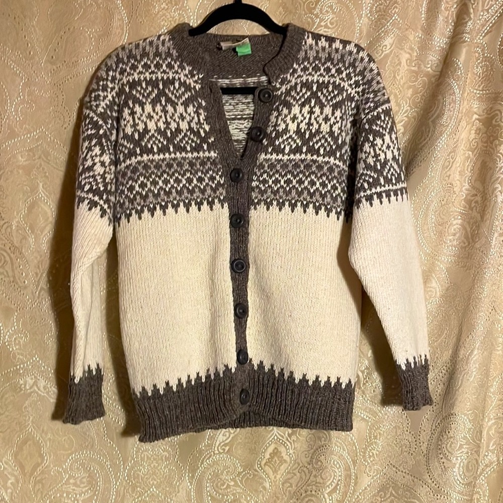 Handmade “Home Crafted Knit” Rapaki Mahana 100% Wool Cardigan